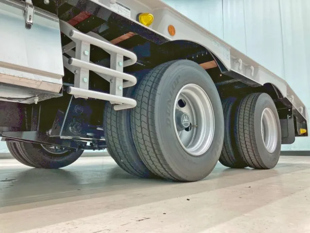 8輪です。|トレクス  PLR229AZの写真13