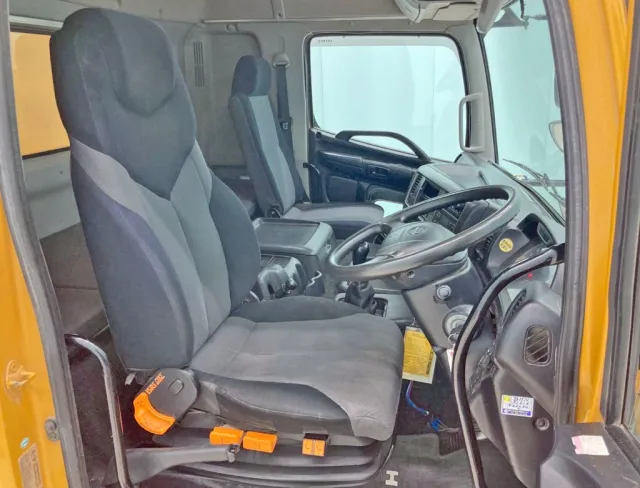 日野 プロフィア QKG-FS1EKDAの写真7