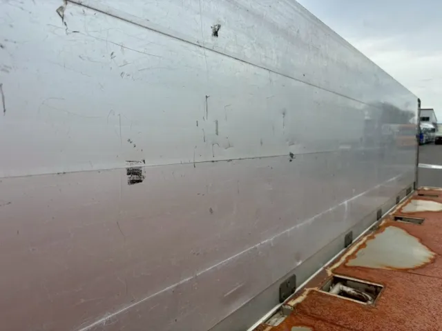 運転席側アオリ後方内側にヘコミあります。|フルハーフ  DFPFH341Aの写真26