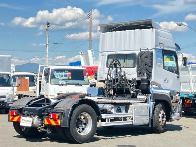 UDトラックス クオン 2PG-GK5AADの写真4