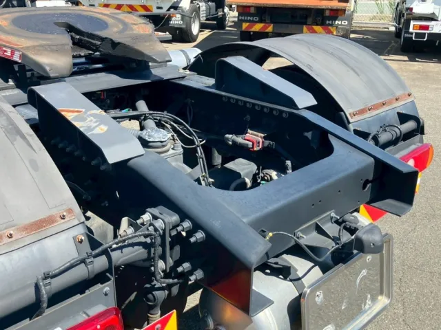 UDトラックス クオン 2PG-GK5AADの写真6