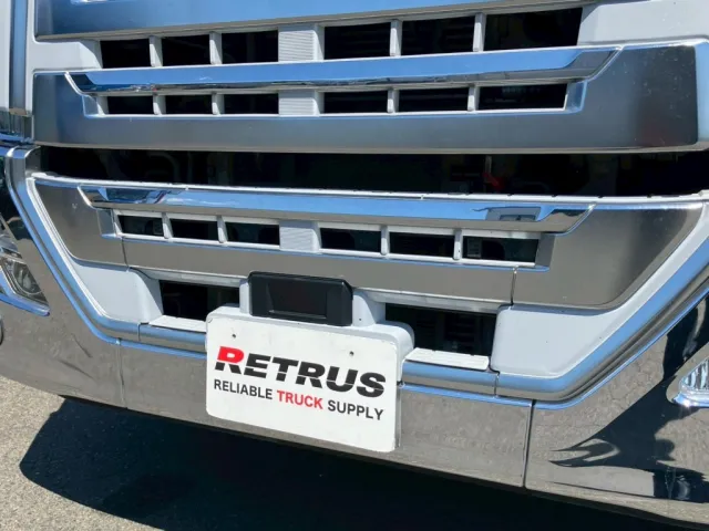 フロントバンパーにキズがあります。|UDトラックス クオン 2PG-GK5AADの写真14