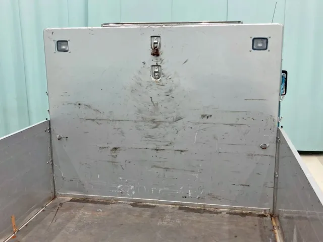 プロテクター中央上部にフックが付いています。|三菱 スーパーグレート 2PG-FU74HZの写真11