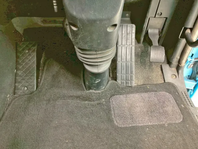 2ペダル仕様です。|三菱 スーパーグレート 2PG-FU74HZの写真50