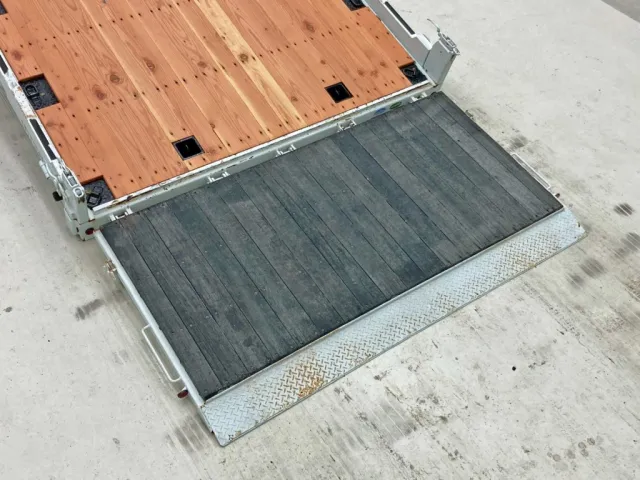 自動歩みです。|いすゞ フォワード TKG-FRR90S1(2WD)の写真15