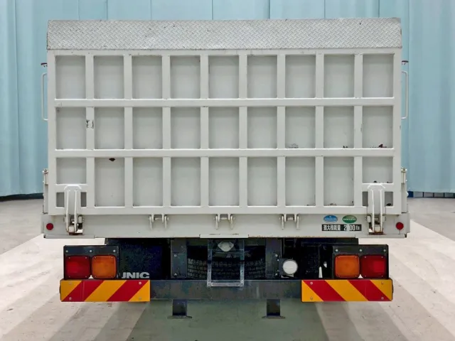 リヤ周りの状態です。|いすゞ フォワード TKG-FRR90S1(2WD)の写真16