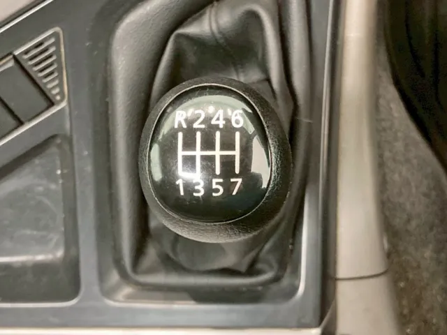 UDトラックス クオン 2PG-CD5BAの写真32