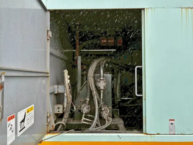 運転席側内部の状態です。|いすゞ フォワード 2PG-FTR90V2改の写真22