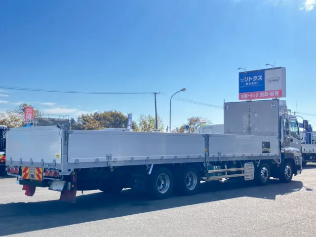 いすゞ ギガ LKG-CYJ77Aの写真4