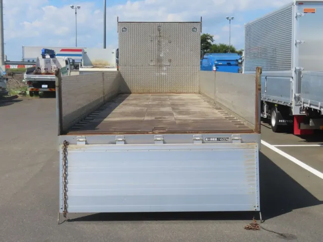 いすゞ ギガ LKG-CYJ77Aの写真10