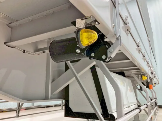 シャーシとネタの状態です。(横ネタは鉄製です)|トレクス  PFB34118改の写真7