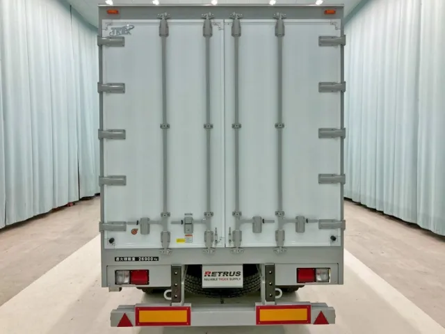 リヤ周りの状態です。|トレクス  PFB34118改の写真9