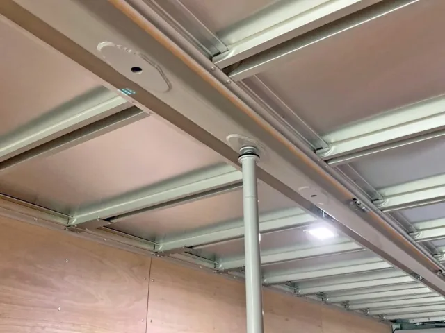 突っ張り棒付きです。|トレクス  PFB34118改の写真12