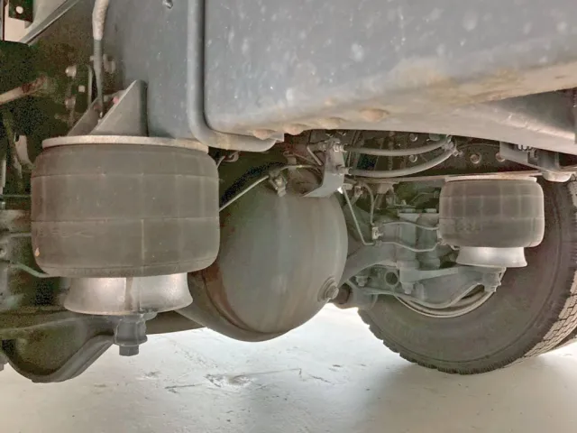 エアサスです。|日野 レンジャー 2PG-FD2ABG(2WD)の写真5