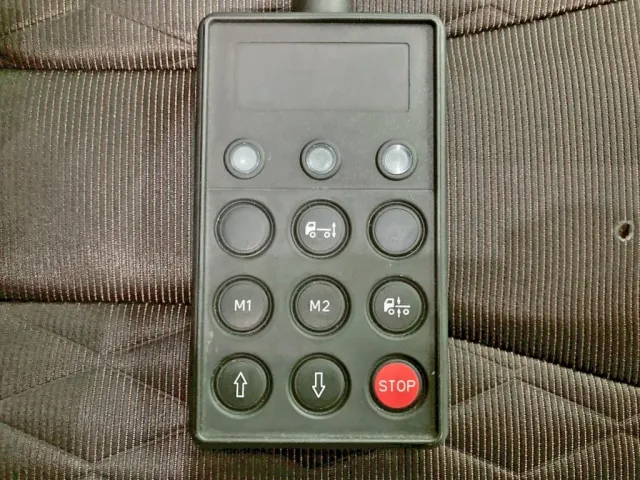 エアサスのコントローラーです。|日野 レンジャー 2PG-FD2ABG(2WD)の写真31