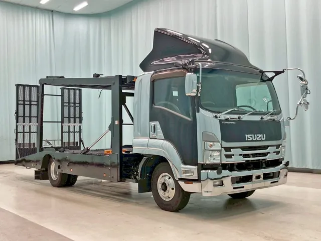 ホイールはアルミ製です。|いすゞ フォワード TKG-FRR90S2(2WD)の写真2