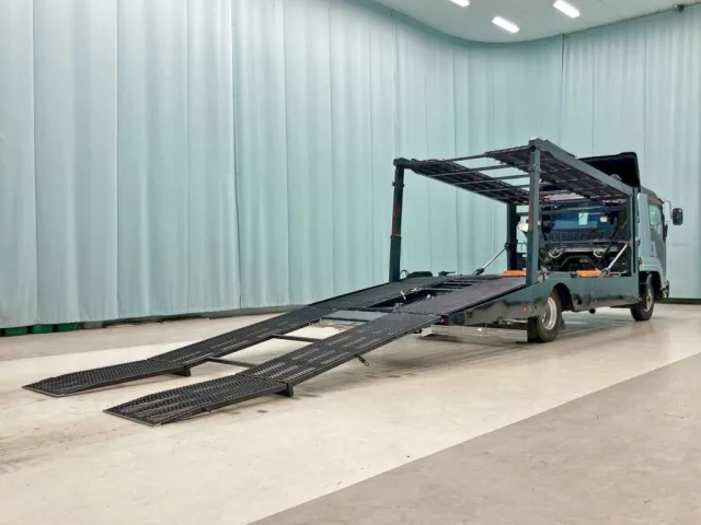 いすゞ フォワード TKG-FRR90S2(2WD)の写真4