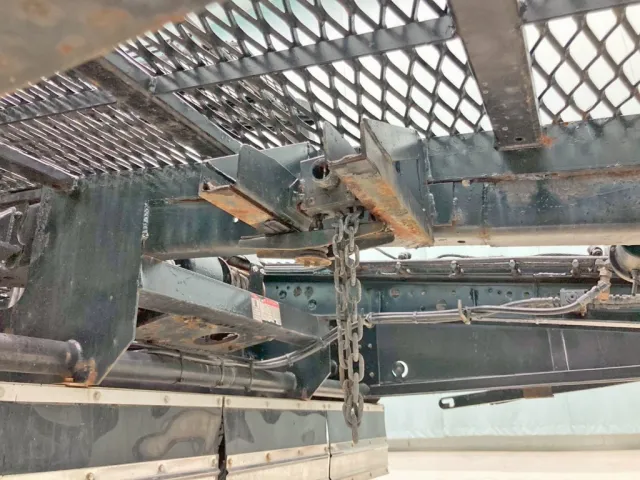 シャーシの状態です。|いすゞ フォワード TKG-FRR90S2(2WD)の写真7