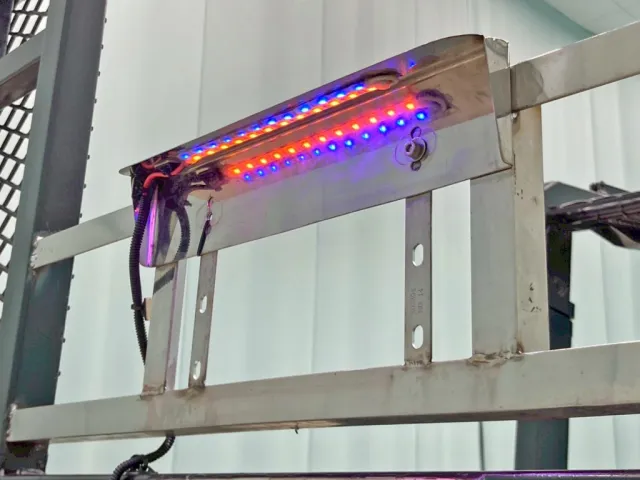 ナンバー灯色は車検非対応です。|いすゞ フォワード TKG-FRR90S2(2WD)の写真20