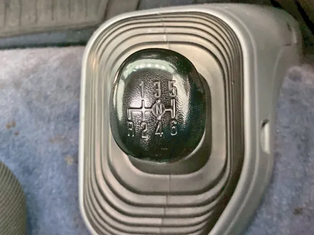 いすゞ フォワード TKG-FRR90S2(2WD)の写真36