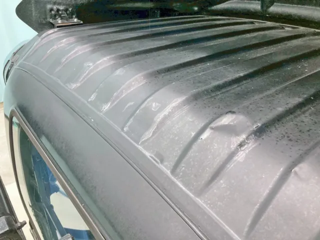 ルーフ後方運転席側にヘコミがあります。|いすゞ フォワード TKG-FRR90S2(2WD)の写真40