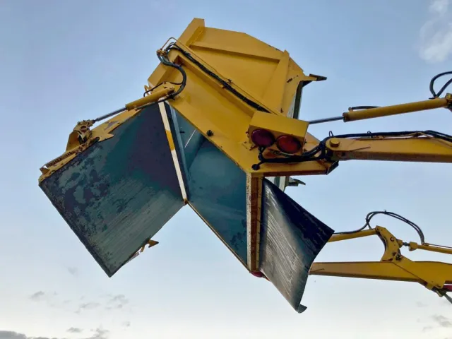 いすゞ フォワード PA-FRR34D4改(2WD)の写真11