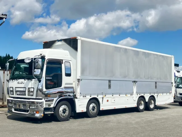 いすゞ ギガ PKG-CYJ77W8Aの写真1