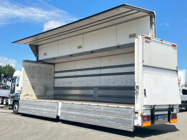 いすゞ ギガ PKG-CYJ77W8Aの写真3