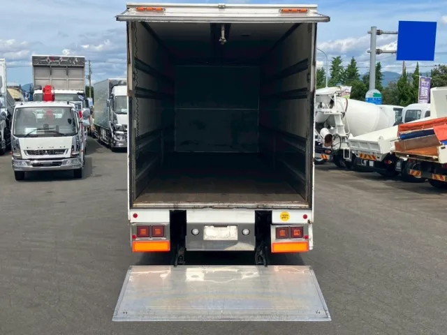 いすゞ ギガ PKG-CYJ77W8Aの写真11