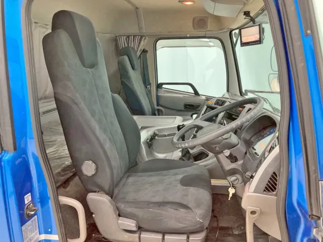 UDトラックス クオン QPG-CW5YLの写真7