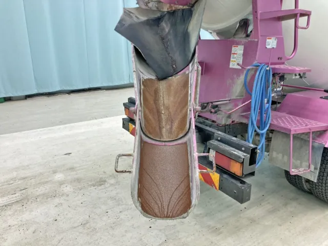 シュートの状態です。|日野 デュトロ 2KG-XZU700M(2WD)の写真17