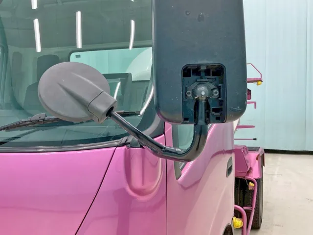 助手席側サイドミラー取り付け部カバー欠品しています。|日野 デュトロ 2KG-XZU700M(2WD)の写真29