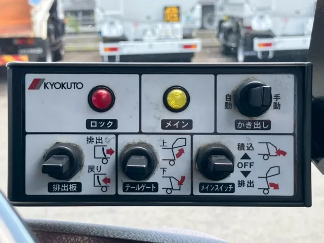 日野 レンジャー 2KG-FC2ABA(2WD)の写真50