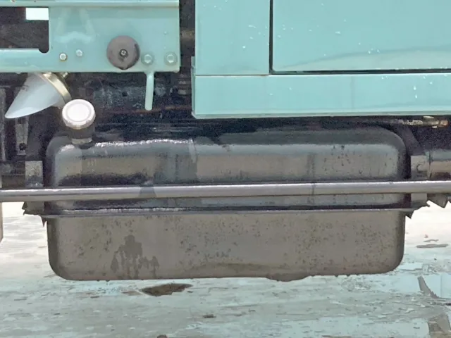 燃料タンクは60Lです。|三菱  T200CPの写真27