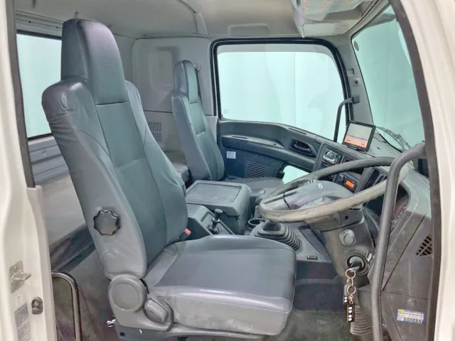 いすゞ ギガ 2KG-CXZ77CTの写真7