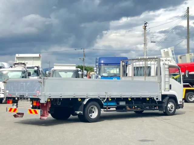 いすゞ フォワード 2RG-FRR90S2(2WD)の写真4