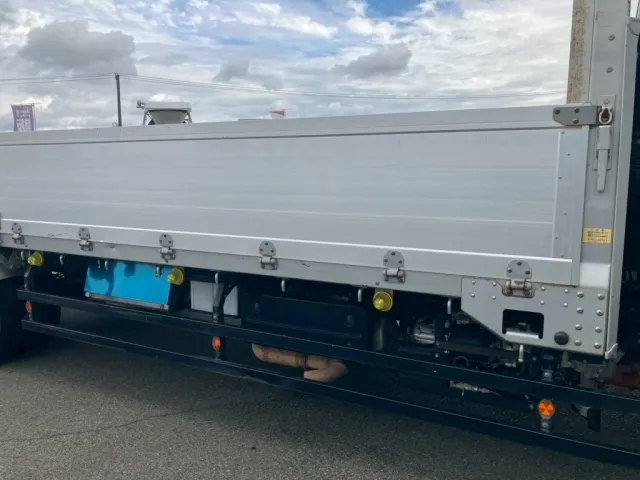 いすゞ フォワード 2RG-FRR90S2(2WD)の写真30