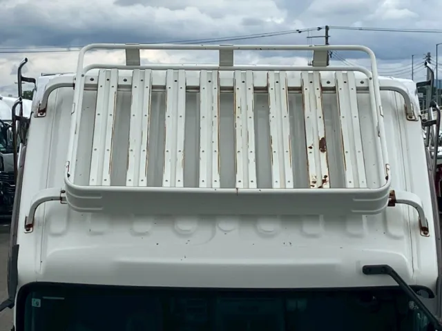 いすゞ フォワード 2RG-FRR90S2(2WD)の写真40