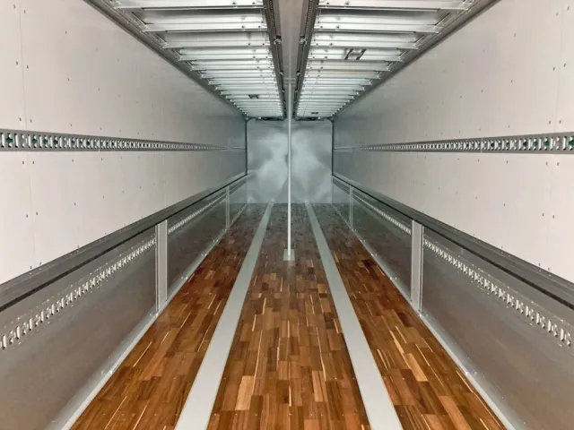 床は板張りです。|東邦  TF36H2C3改の写真11