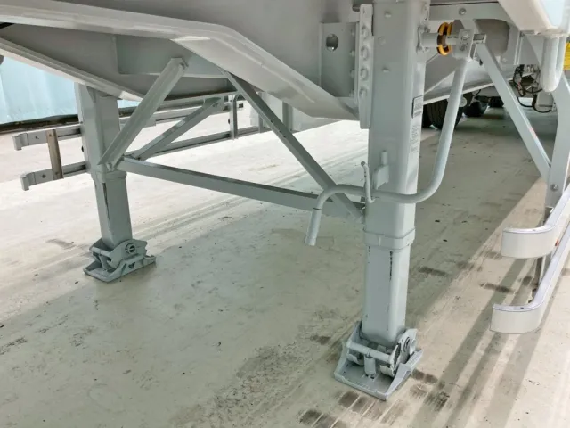 脚は手動式です。|東邦  TF36H2C3改の写真24