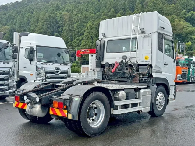 UDトラックス クオン QPG-GK5XABの写真4