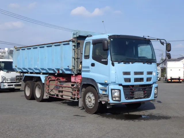 いすゞ ギガ QKG-CYZ77AMの写真2