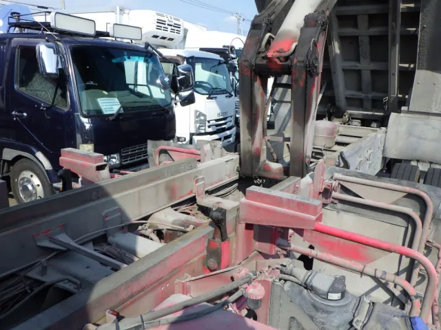 シャーシの状態です。|いすゞ ギガ QKG-CYZ77AMの写真11