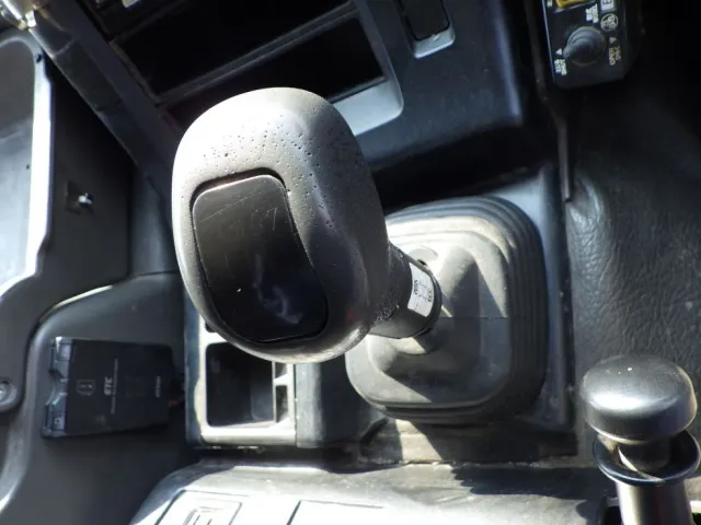 MT16速です。|いすゞ ギガ QKG-CYZ77AMの写真39