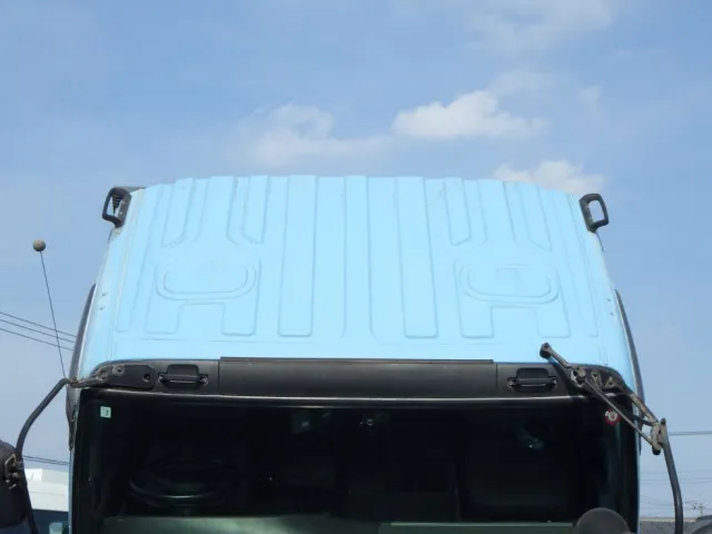 いすゞ ギガ QKG-CYZ77AMの写真41