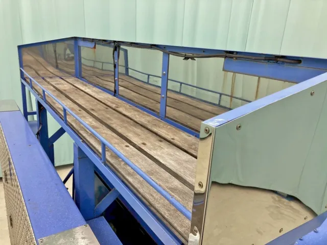 シートデッキの状態です。|三菱 スーパーグレート 2PG-FV74HZの写真15