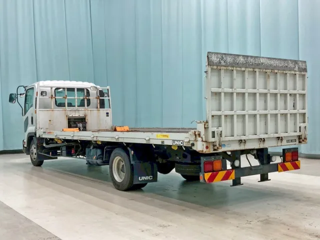 いすゞ フォワード TKG-FRR90S1(2WD)の写真3