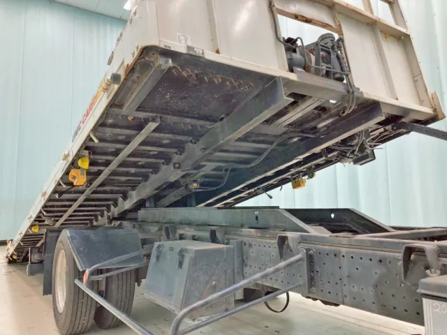 いすゞ フォワード TKG-FRR90S1(2WD)の写真14