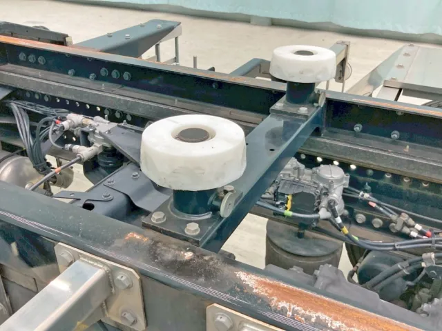 ガイドローラーの状態です。(前方)|日野 プロフィア 2DG-FW1AHJの写真23