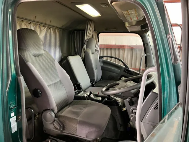 いすゞ フォワード QKG-FVZ34U2の写真5